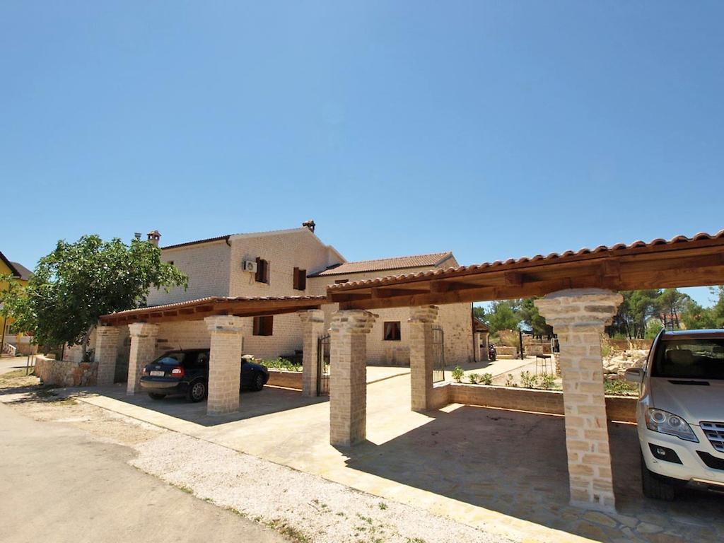 Apartment Marija By Interhome Vir Bagian luar foto